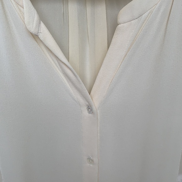 Aritzia Babaton Emmett Silk Blouse - Picture 5 of 12